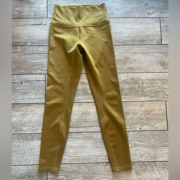 ALO Yoga Golden Olive Branch Full-Length Airlift Leggings - Picture 2 of 4